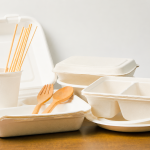 Polpa di cellulosa per alimenti: caratteristiche, vantaggi e usi nel packaging monouso